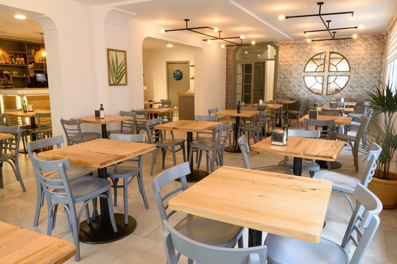 מאהון Hostal La Isla מראה חיצוני תמונה
