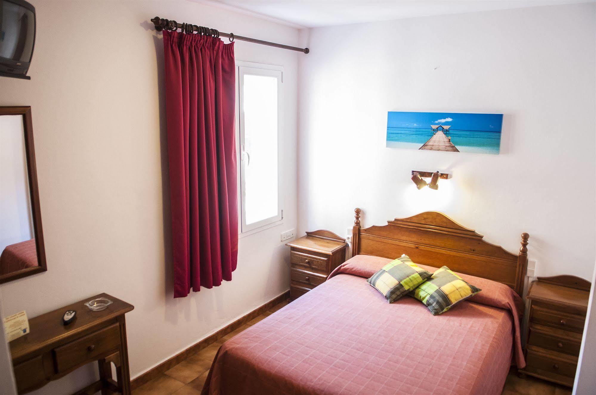 מאהון Hostal La Isla מראה חיצוני תמונה