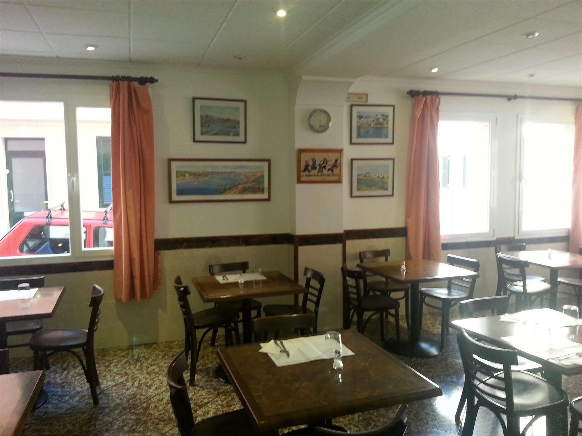 מאהון Hostal La Isla מראה חיצוני תמונה