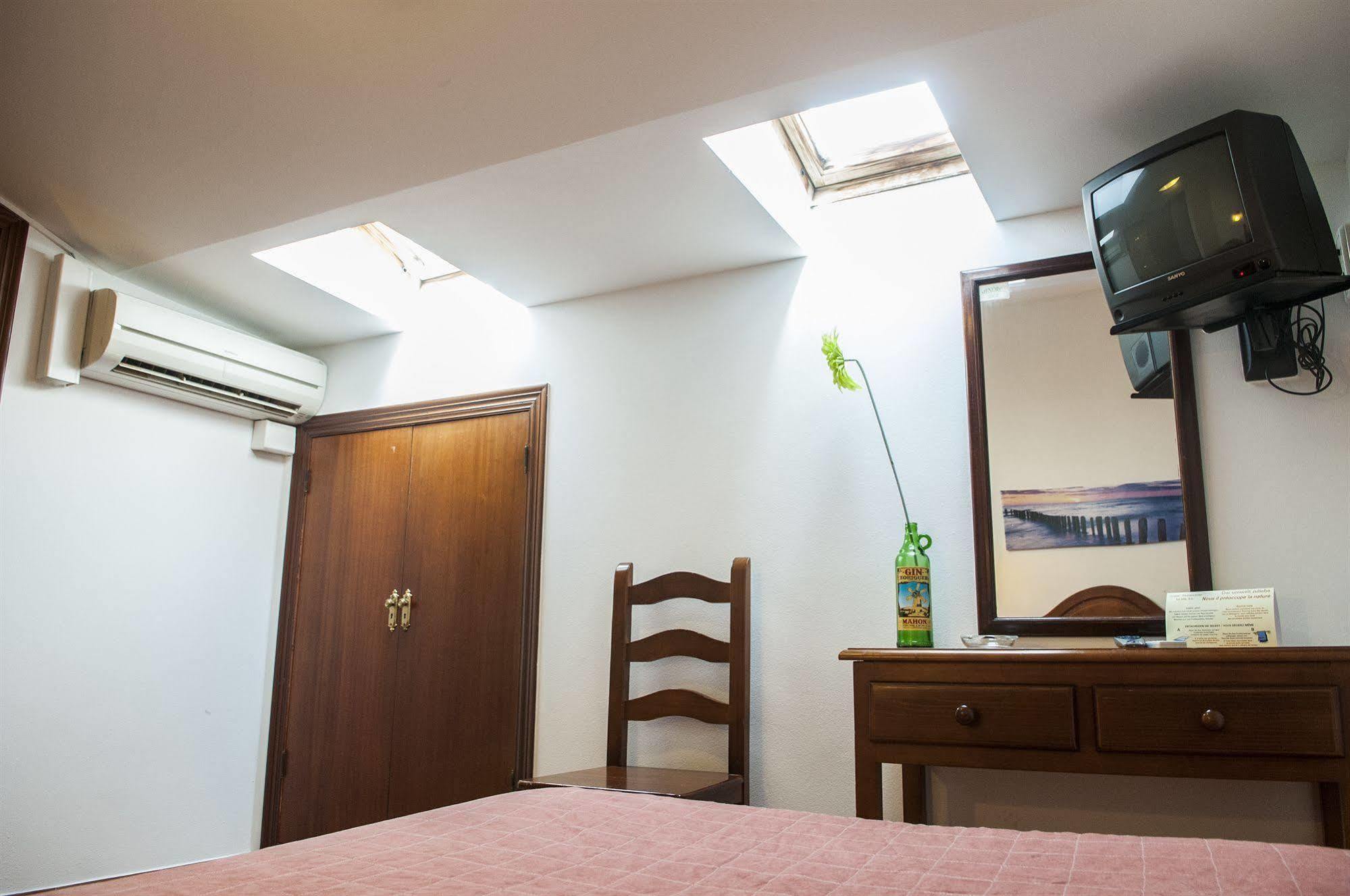 מאהון Hostal La Isla מראה חיצוני תמונה