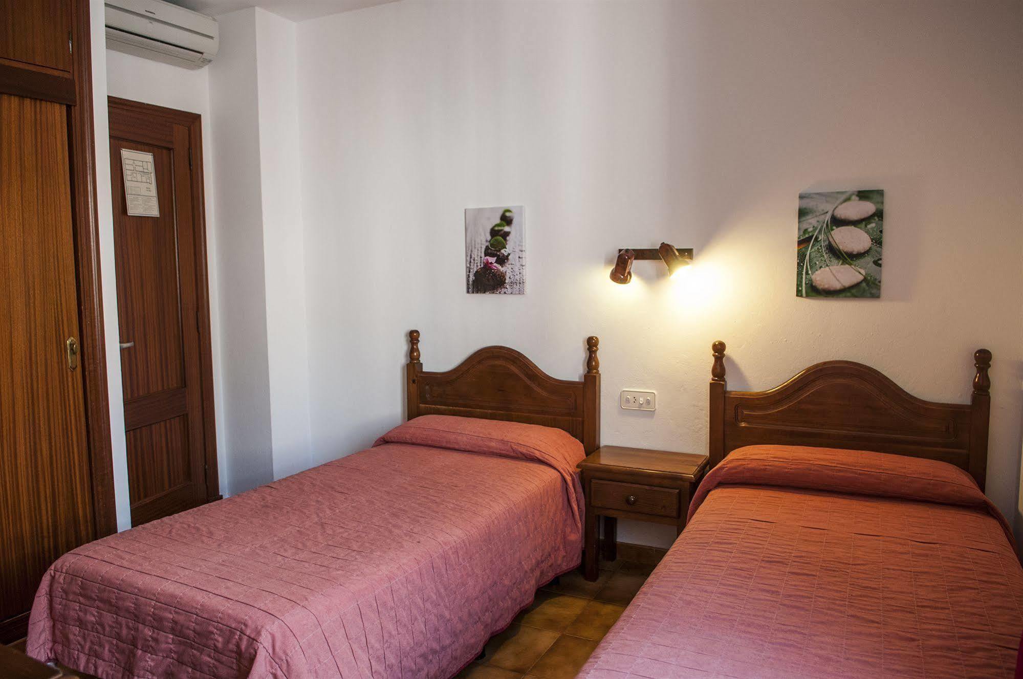 מאהון Hostal La Isla מראה חיצוני תמונה
